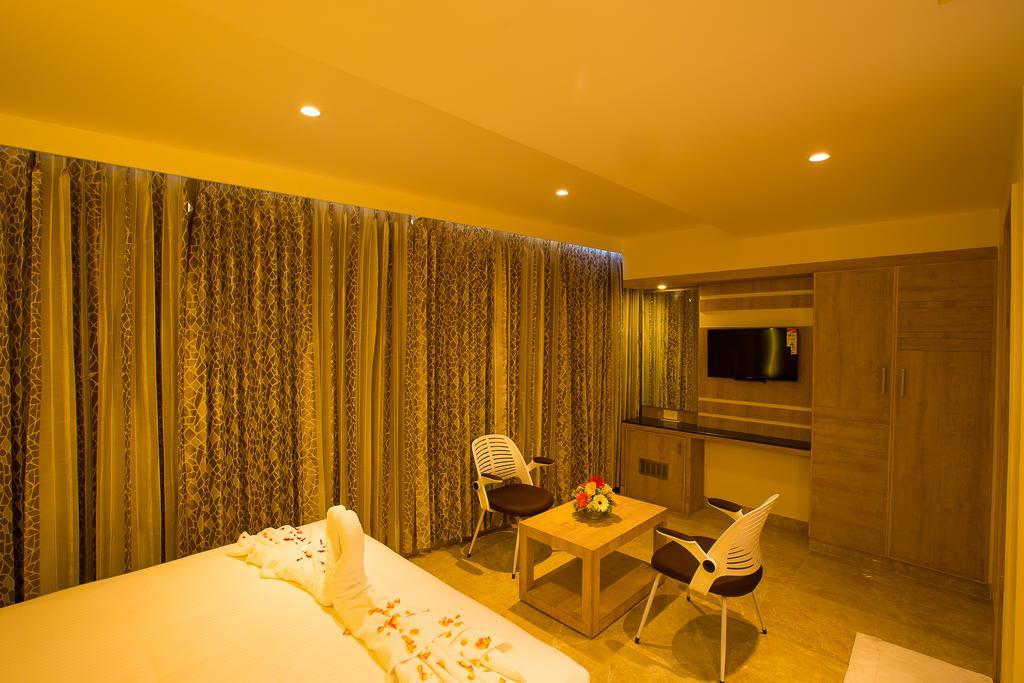 Hotel Radha Prasad Erode Quarto foto